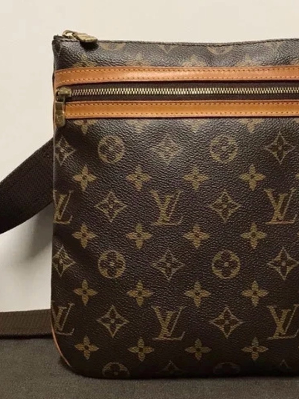 Louis Vuitton Monogram Messenger Bag in Brown and Tan - Picture 3 of 7